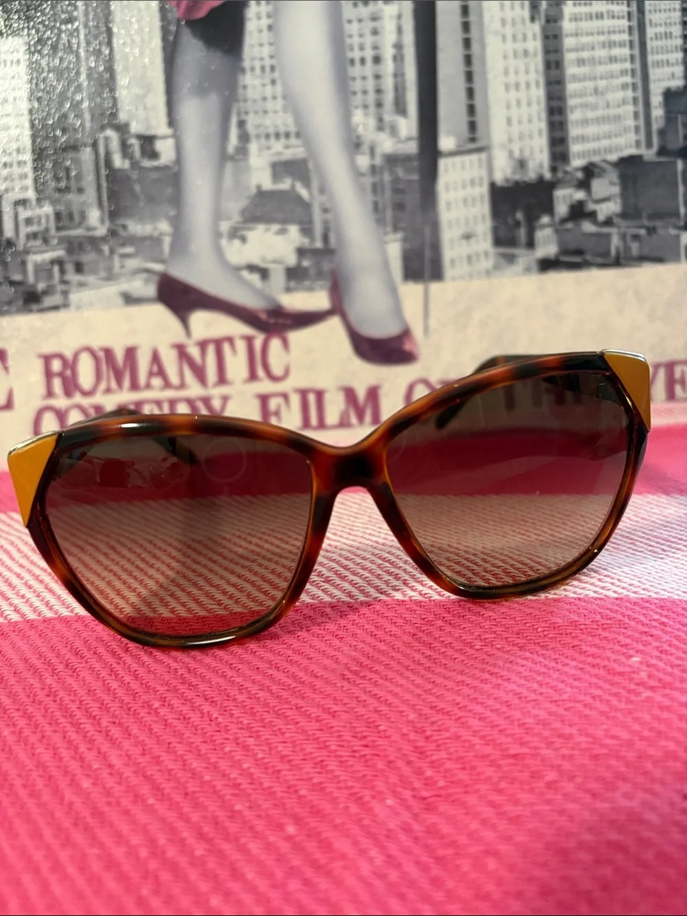 Chloe  Tortoiseshell Cat-Eye Sunglasses in Brown